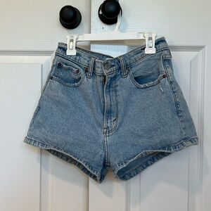 Abercrombie Mom shorts